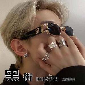 粗大的🐔吧在里面伸来伸去漫画
